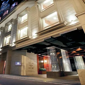 The Luxe Manor Hotell