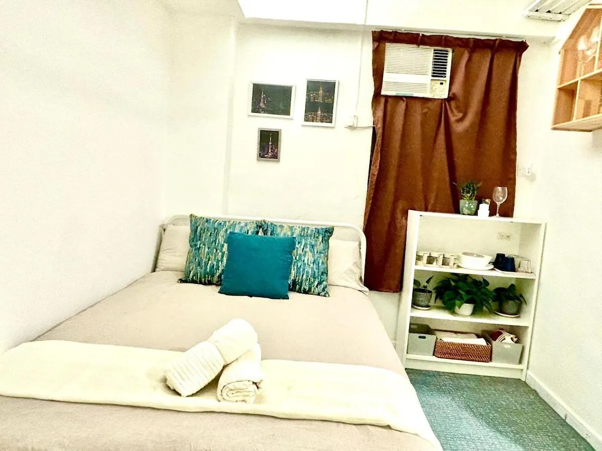 Apartment Cozy Bachelor In PmQ with Rooftop Hong Kong