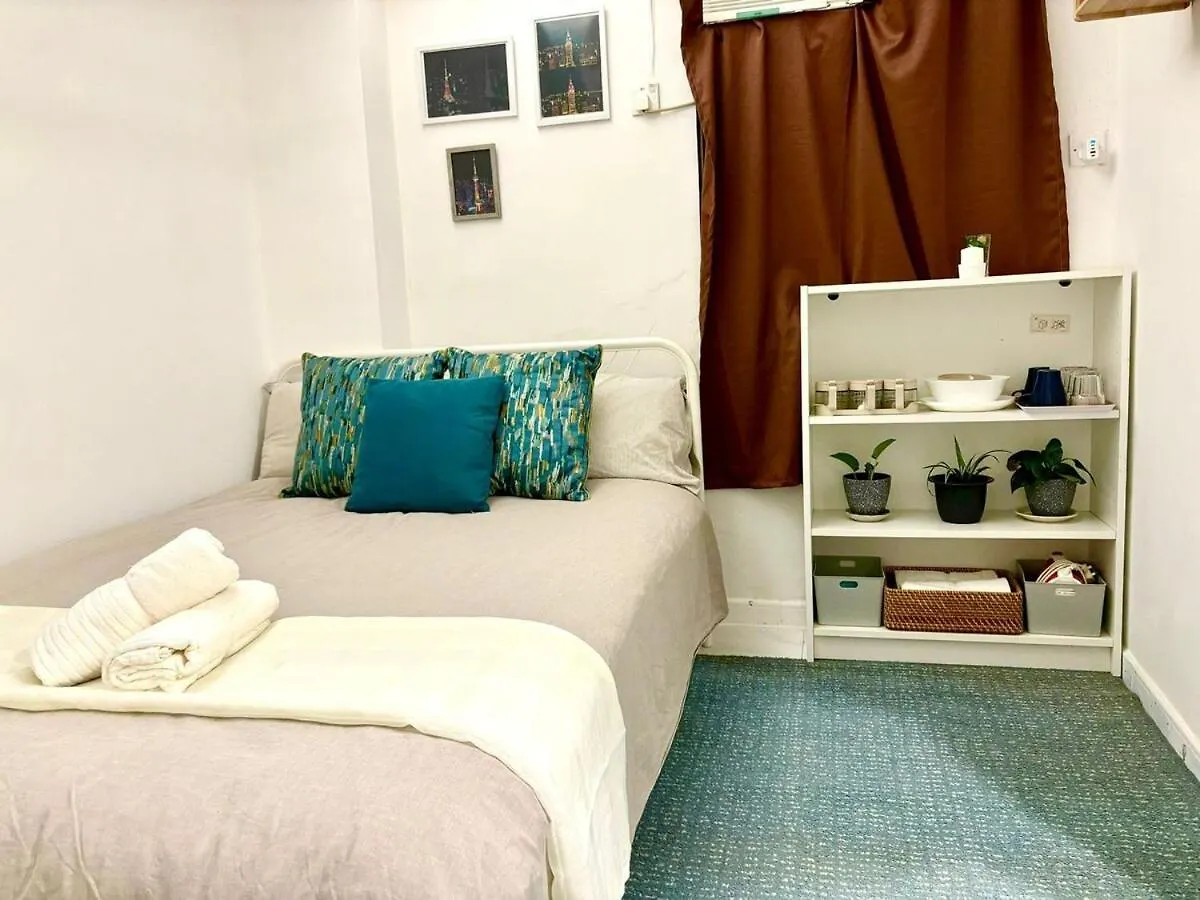 Cozy Bachelor In PmQ with Rooftop Hong Kong China